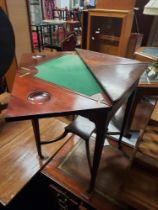 ENVELOPE CARD TABLE