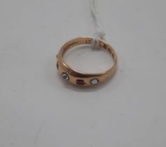 18CT GOLD DRESS RING - SIZE K - APPROX 3.4 GRAMS