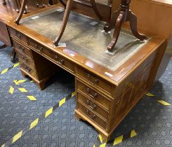 PEDESTAL DESK