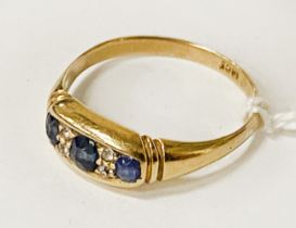 18CT GOLD SAPPHIRE & DIAMOND RING - SIZE R - 3.3 GRAMS APPROX