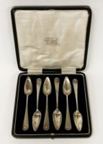 CASED SET OF HM SILVER GRAPEFRUIT SPOONS - 2 OZS APPROX