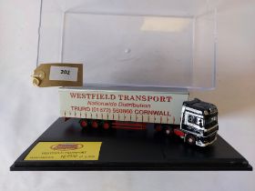 Oxford DAF 105 & Curtainside Trailer - Westfield Transport - VGC - Case worn