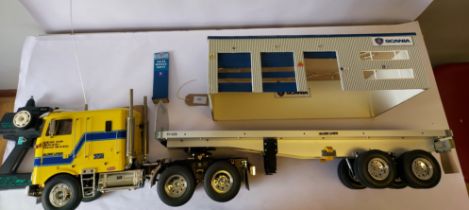 Tamiya Remote Control Globeliner Truck & Trailer - GC - No Box