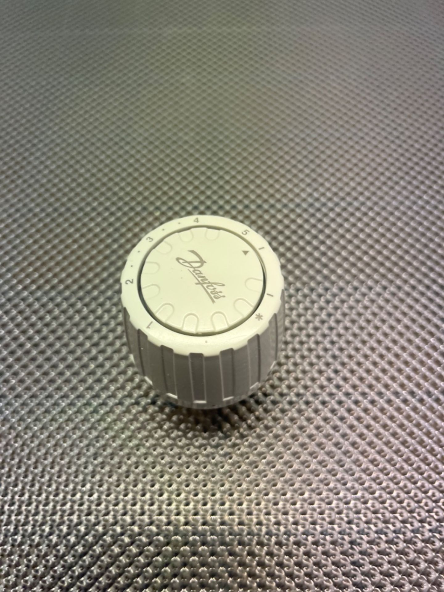 Danfoss RA/VL sensor, RA 2950, gas, built-in sensor, 7 Â°C - 26 Â°C, RAVL, 26 mm - Image 2 of 2