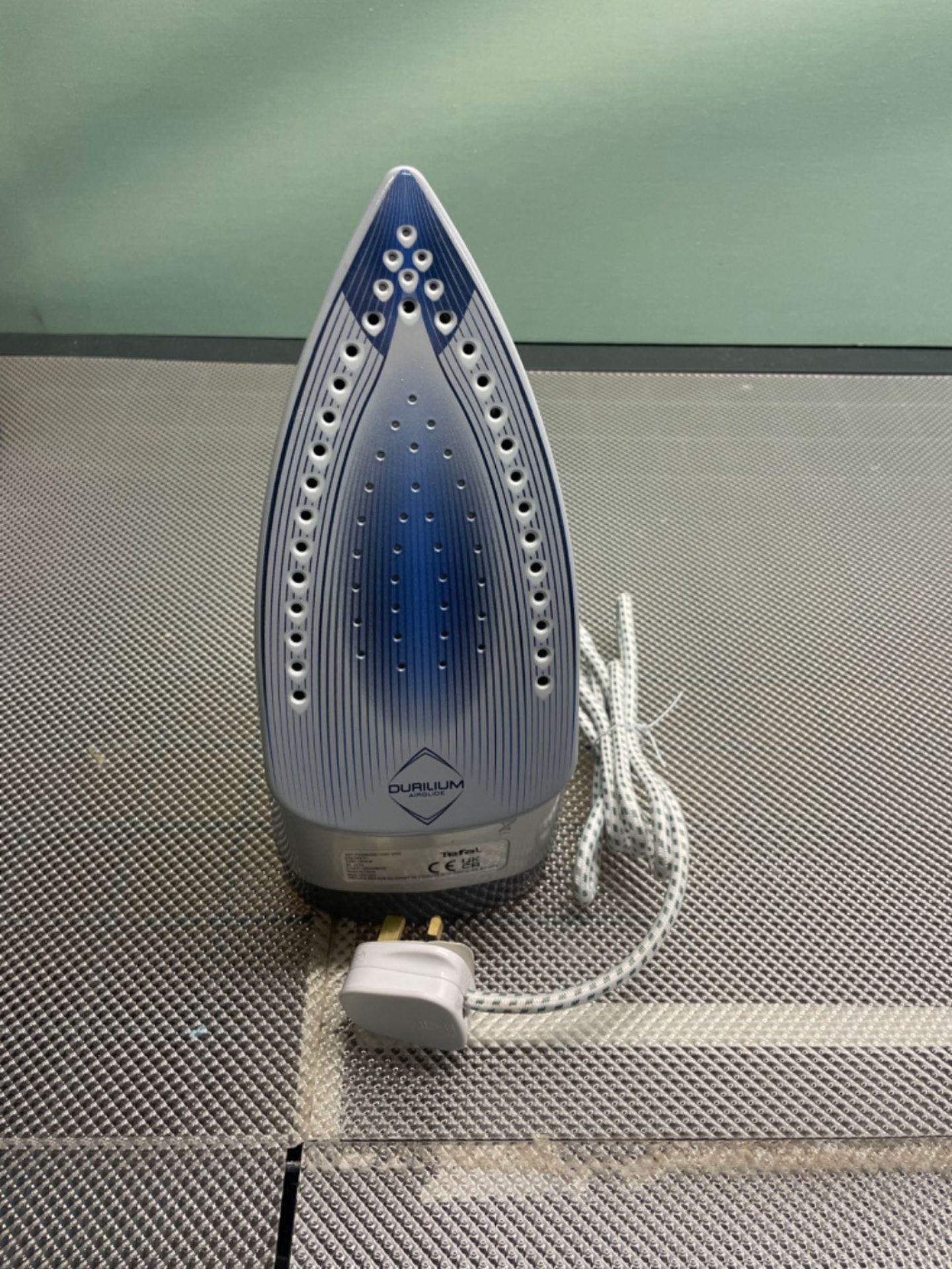 Tefal Steam Iron, Express Steam, 2600 watts, Blue and Grey, FV2882, 0.27L - Image 3 of 3