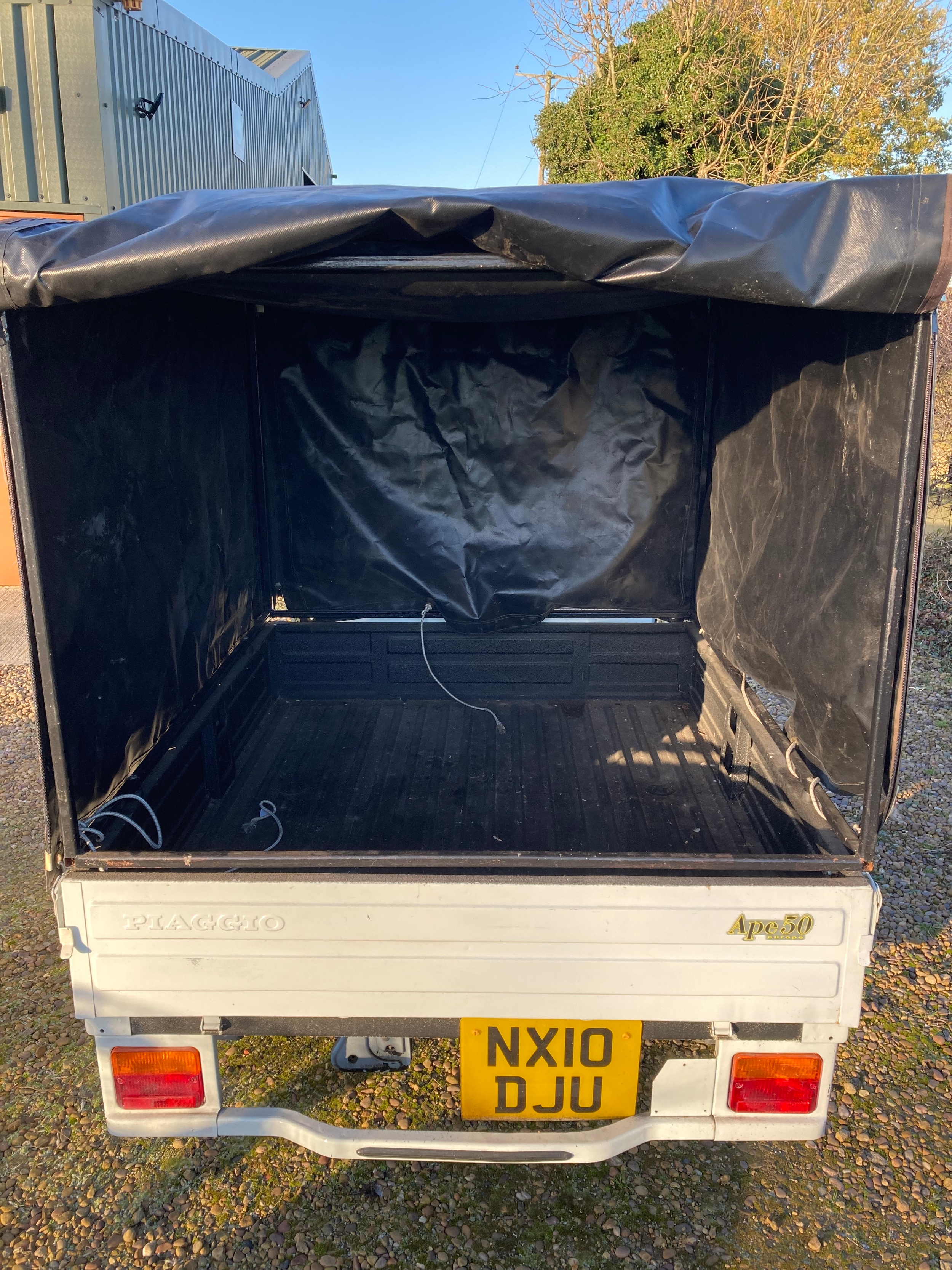 2010 Piaggio APE Pickup, 49.8cc. Registration number NX10 DJU. Chassis number TBC. Engine number - Image 4 of 9