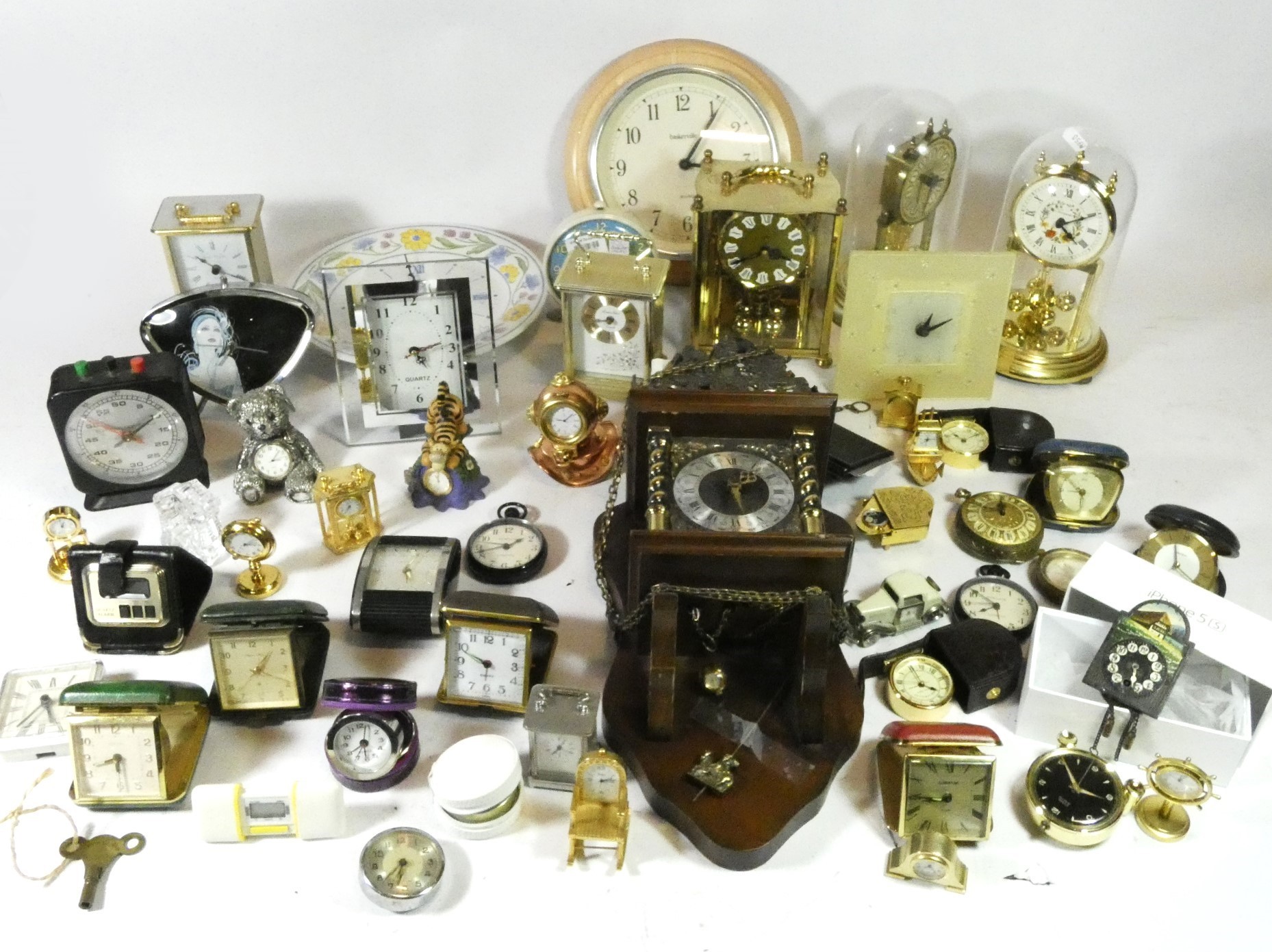 Three boxes of mid 20th century & later mantel and wall clocks, having manual wind and quartz