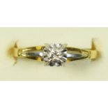 An 18ct gold single brilliant cut diamond ring, K, 2.8gm