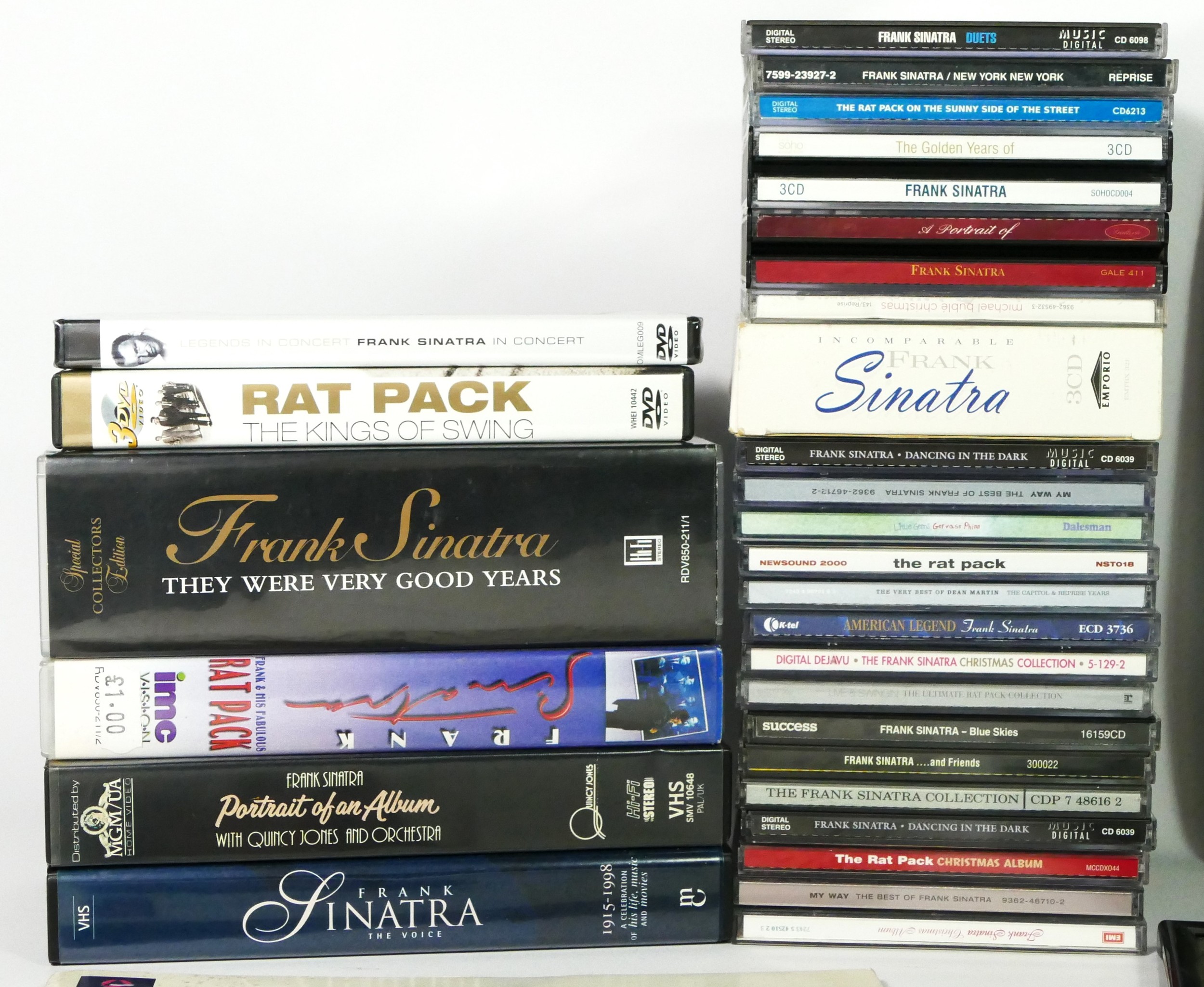 A collection of Frank Sinatra related memorabilia, to include music CD's, records, VHS tapes, a - Image 2 of 2