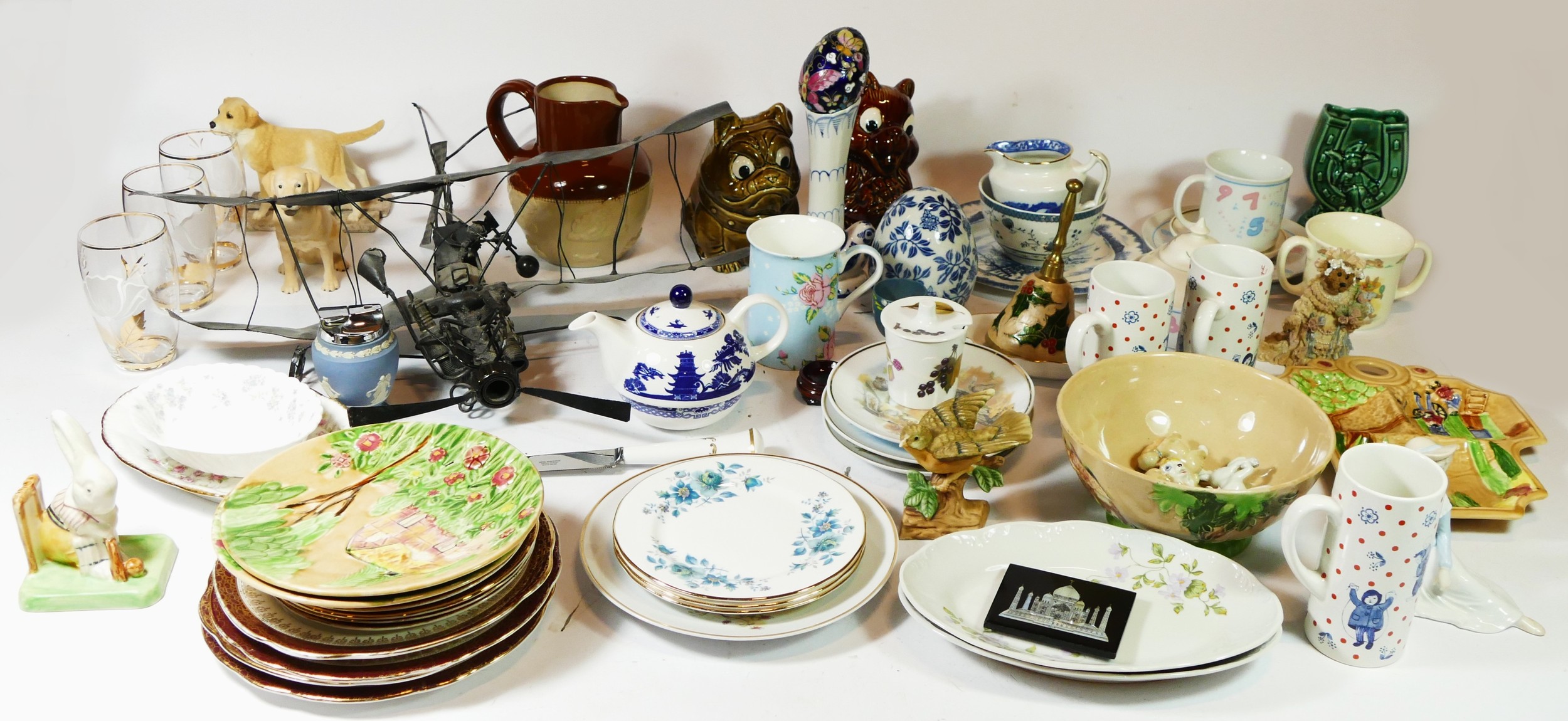 A collection of mid 20th century & later ceramics and glassware, to include Ringtons pottery pieces, - Image 2 of 3