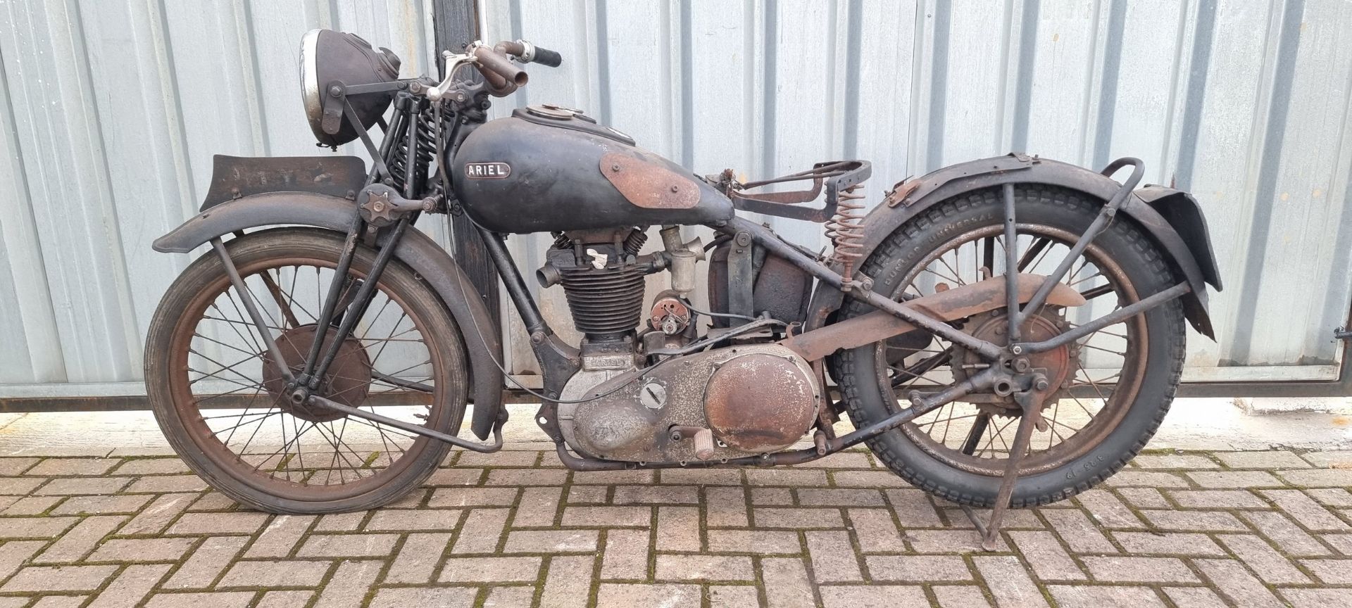 c. 1937 Ariel Red Hunter, 500cc, project. Registration number DHY 20 (not recorded with DVLA). Frame - Image 2 of 22