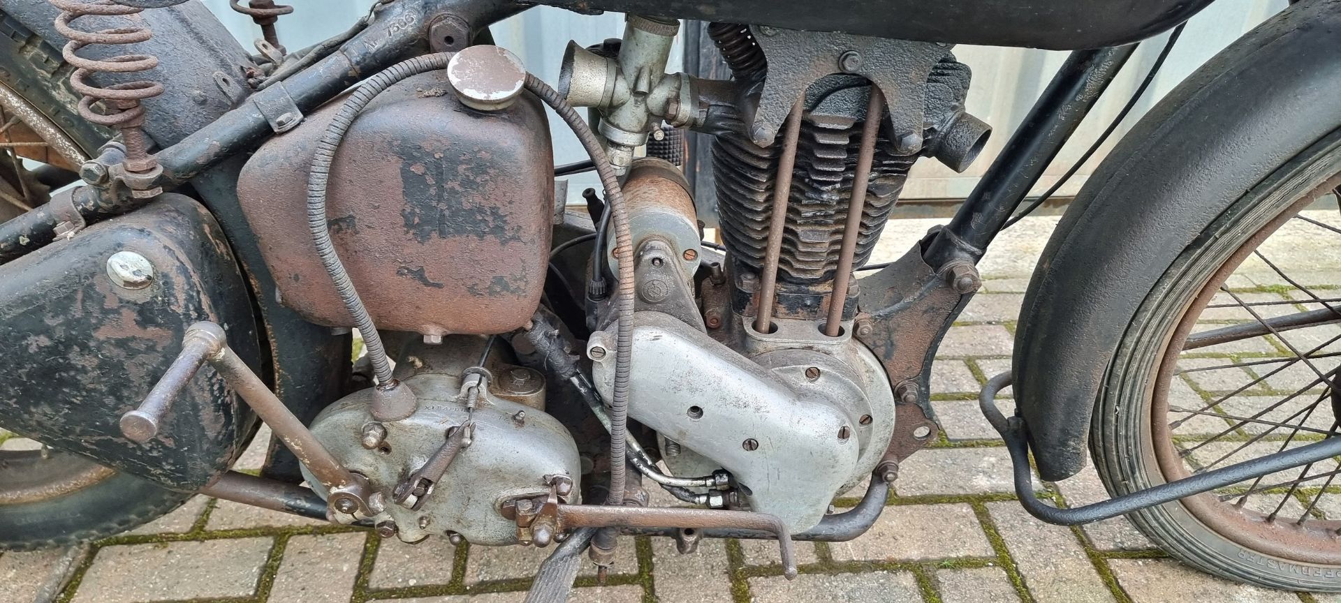 c. 1937 Ariel Red Hunter, 500cc, project. Registration number DHY 20 (not recorded with DVLA). Frame - Image 6 of 22