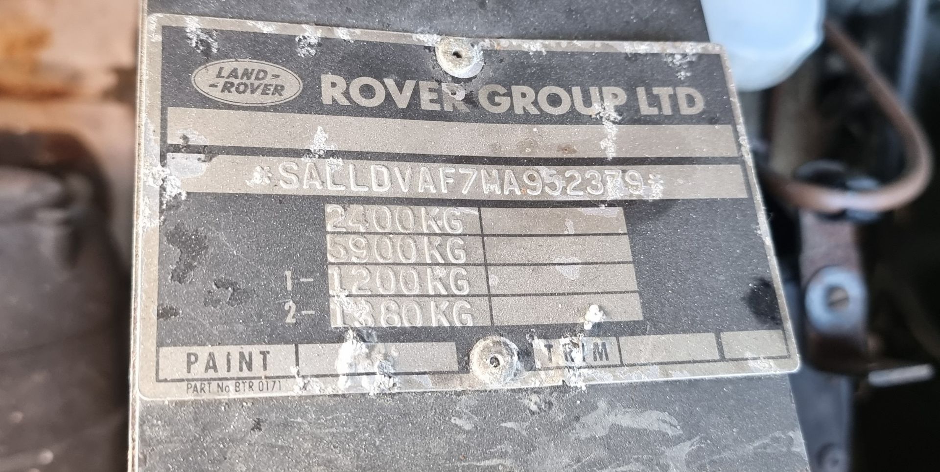 1994 LAND ROVER Defender TDi, SWB. Registration number M593 AFL. Chassis number SALLDVAF7MA952379. - Image 22 of 23