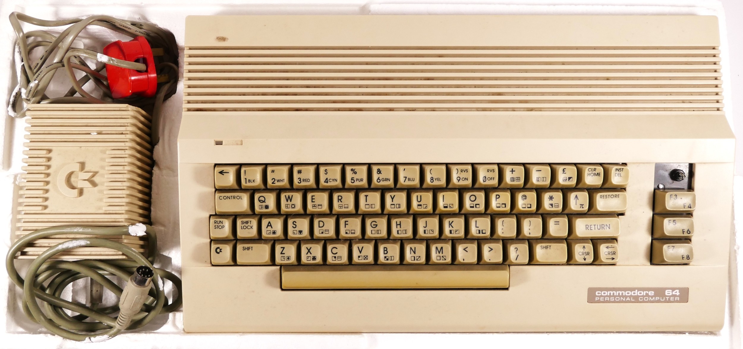 A Commodore 64 personal computer (serial No MB5 062320E), with power lead, original packaging - Image 3 of 3