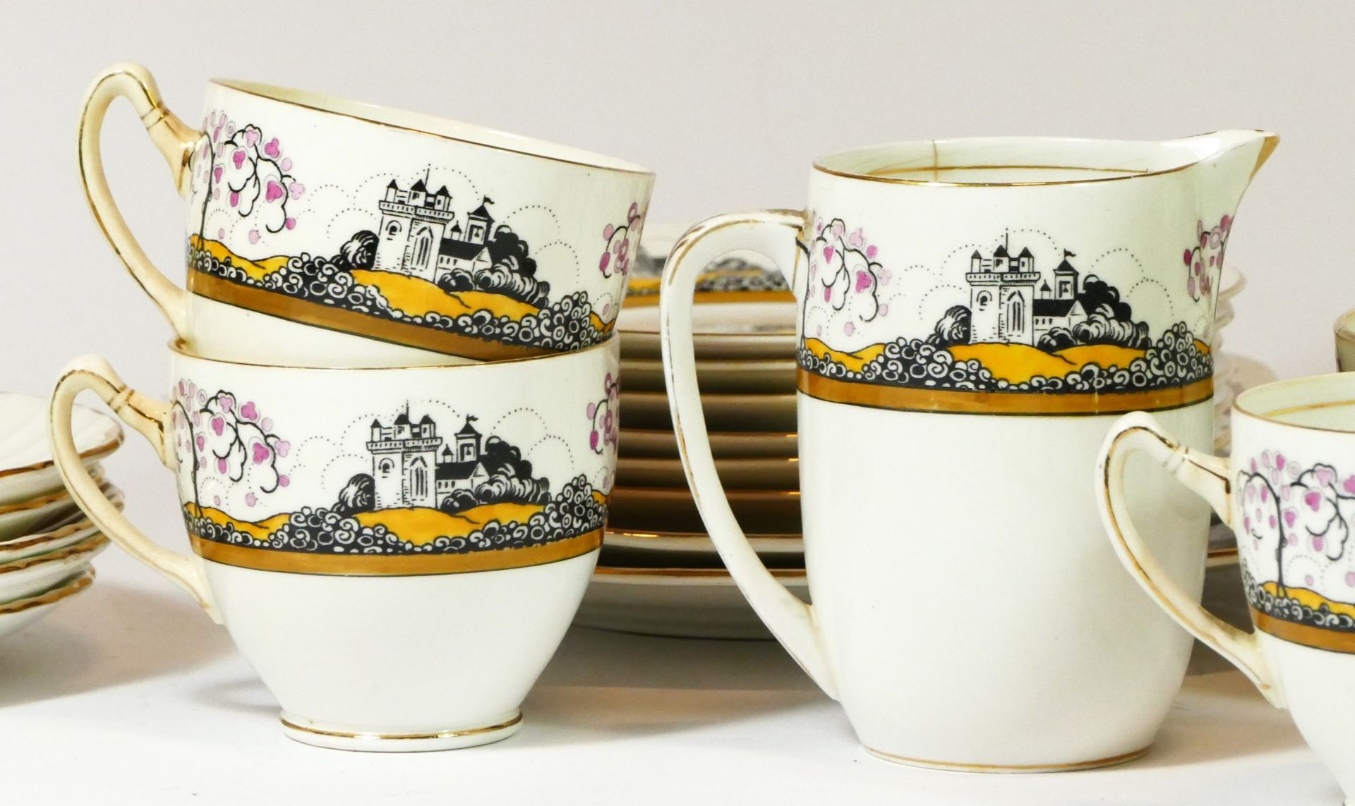 A Royal Doulton twenty four piece part dinner service 'Larchmont' pattern, model TC1019, together - Image 5 of 7