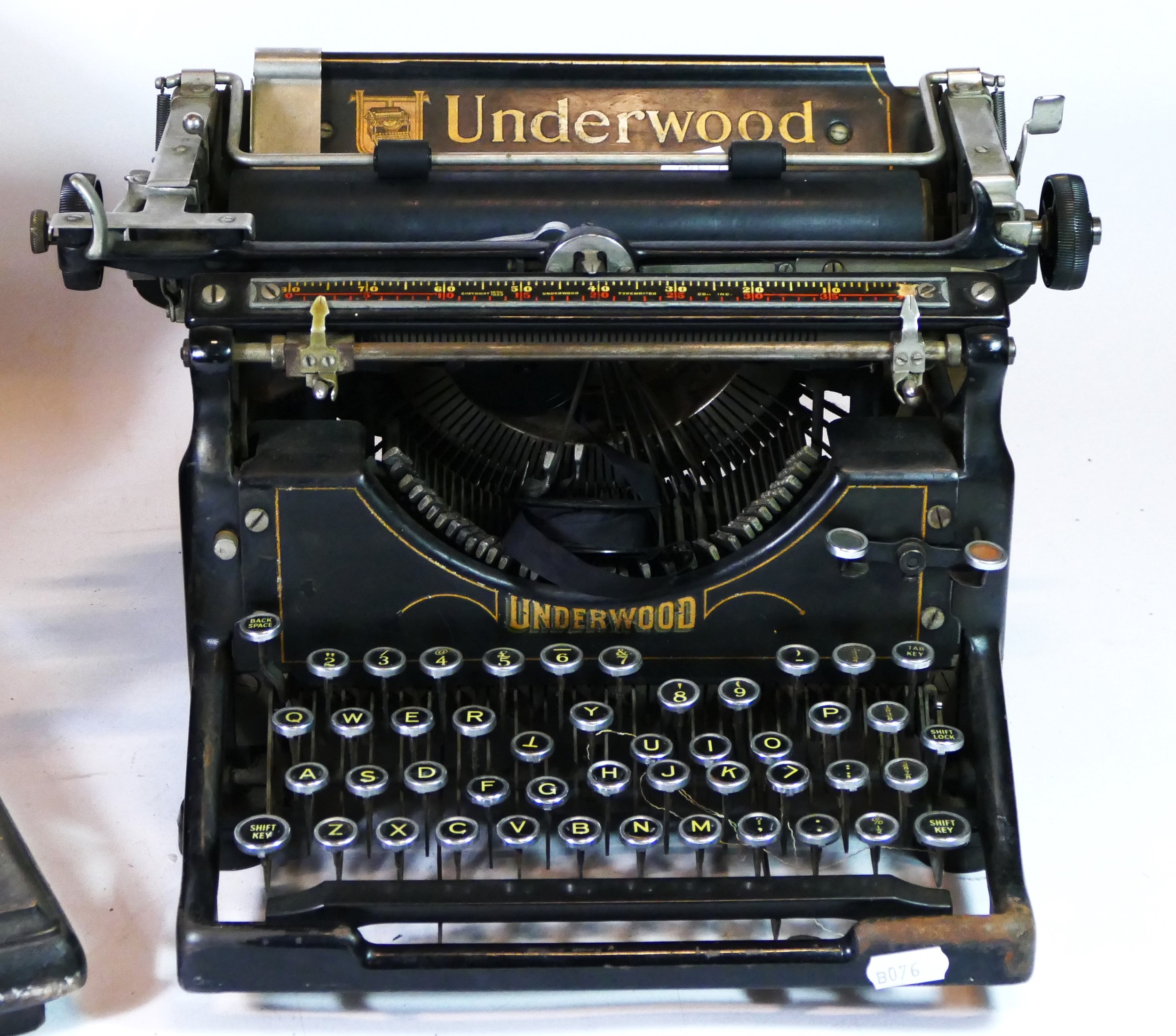 An early 20th century Jones manual sewing machine (cased) together with a 1920s/30s portable - Image 3 of 3