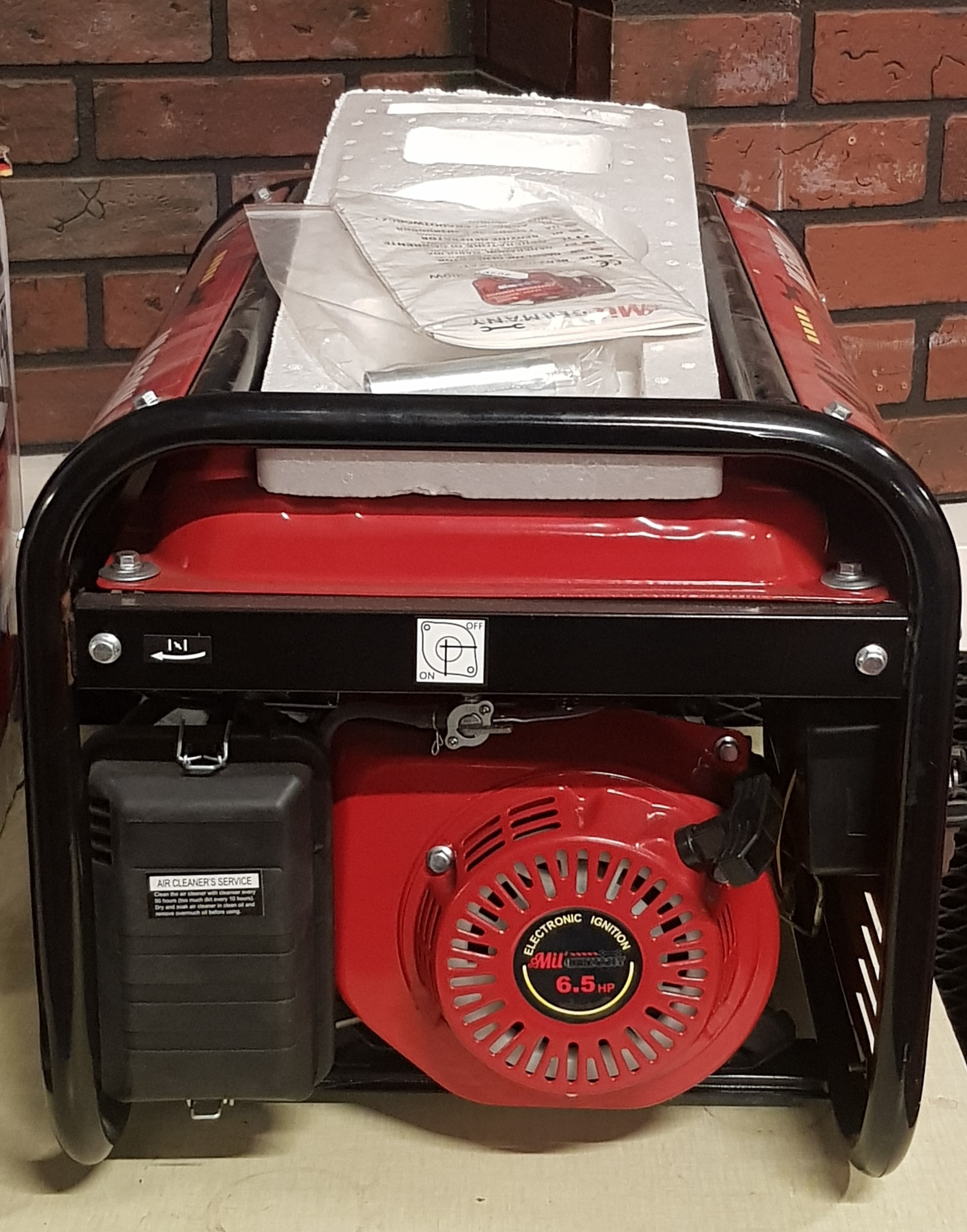 A Mil Germany ML8500W petrol generator, unused, with manual, boxed - Image 3 of 3