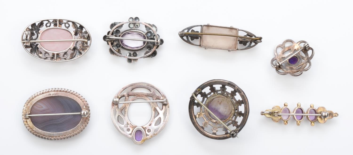 A Scottish silver and amethyst quartz target brooch and seven other silver and gemstone set - Image 2 of 2