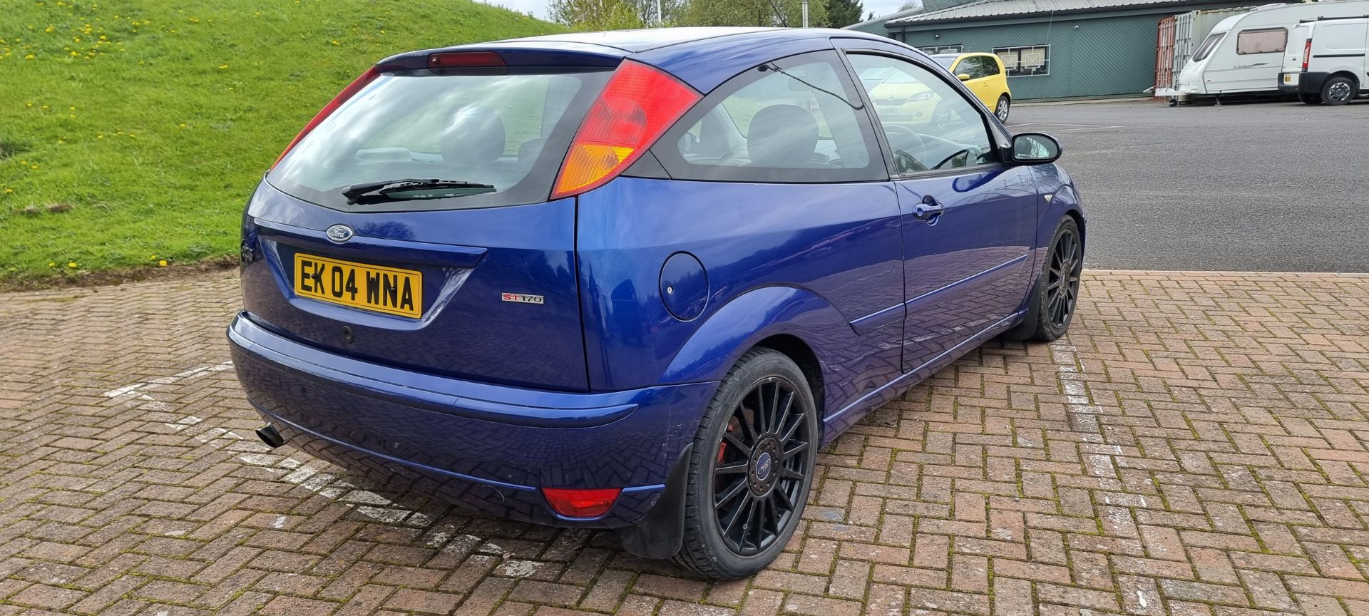 2004 Ford Focus MkI ST170, 1988cc. Registration number EK04 WNA. VIN number WFOBXXGCDB4B00200. The - Image 7 of 15