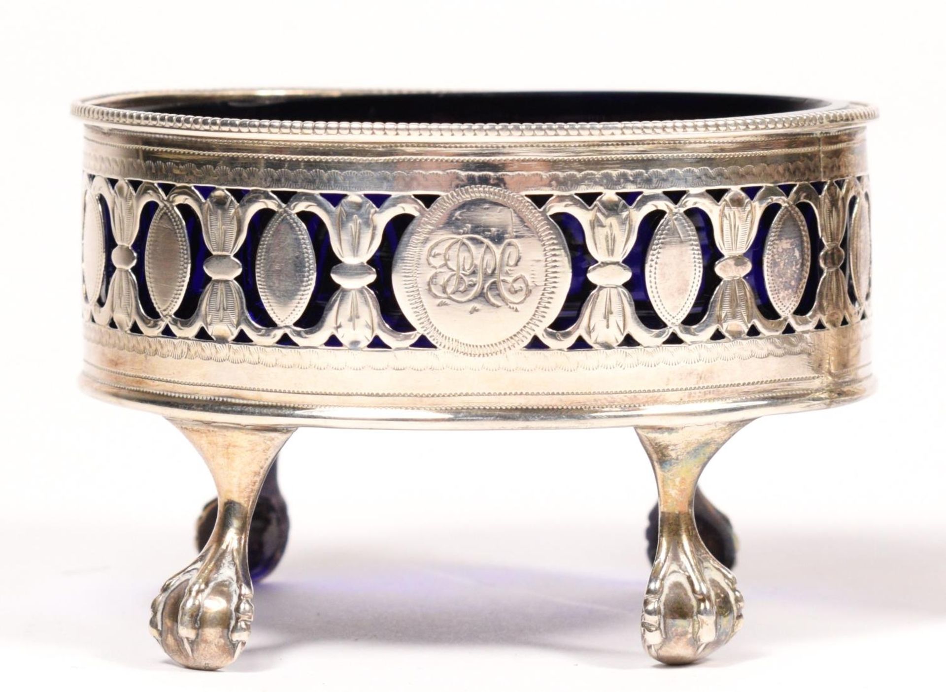 A George III silver pair of open salts, by Hester Bateman, London 1789, with pierced and engraved - Image 3 of 4