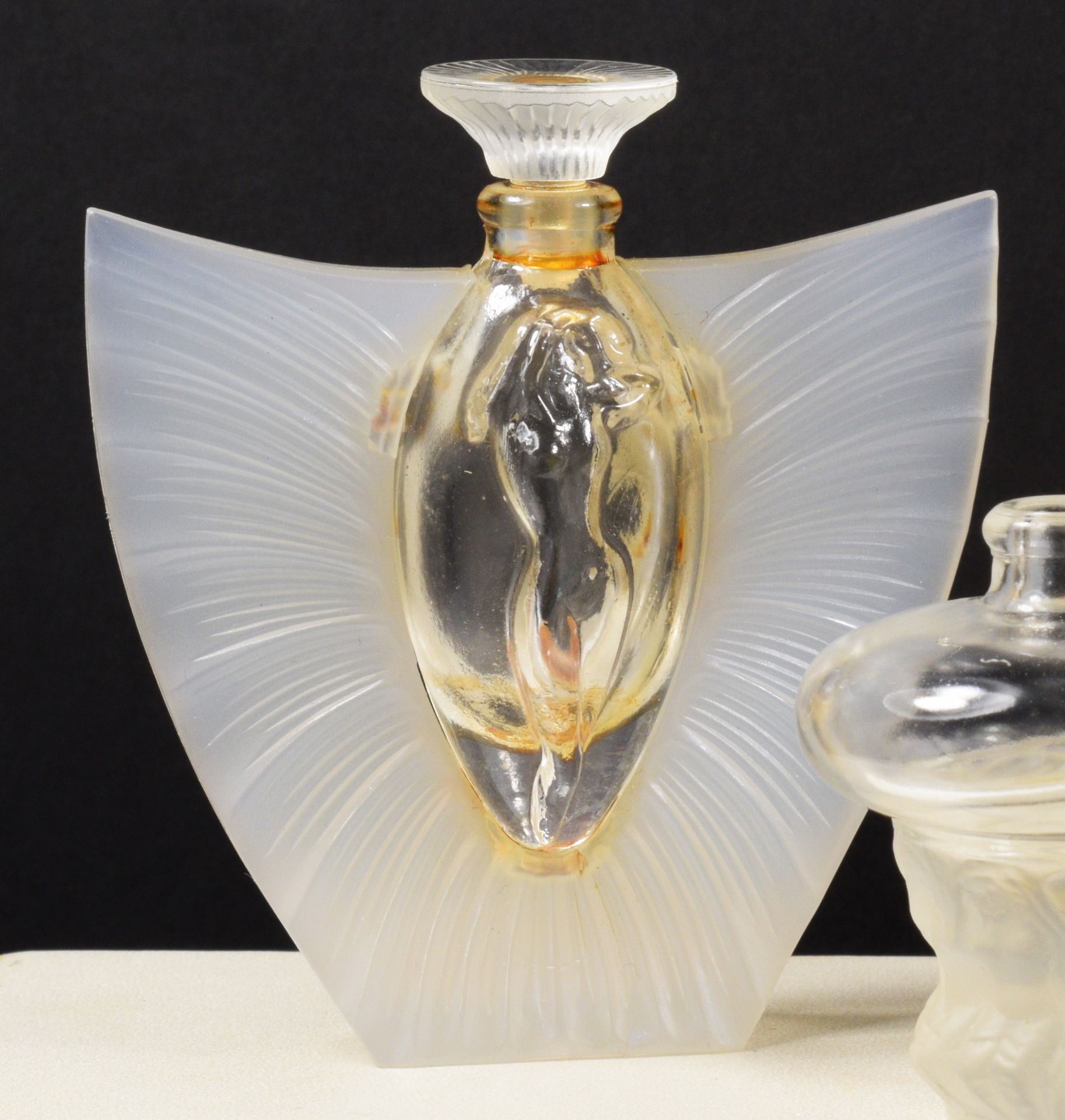 Lalique "Les Flacons Miniatures", perfume bottles, 1998, 1999, 2000 edition, cased with display card - Image 5 of 9