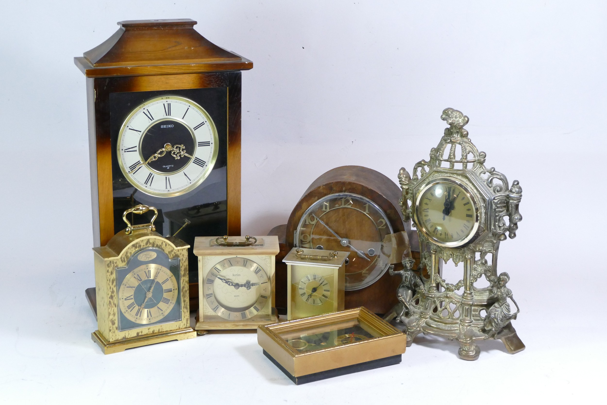 A collection of mid 20th century and later mantel clocks, carriage clocks and barometers, having - Image 4 of 4
