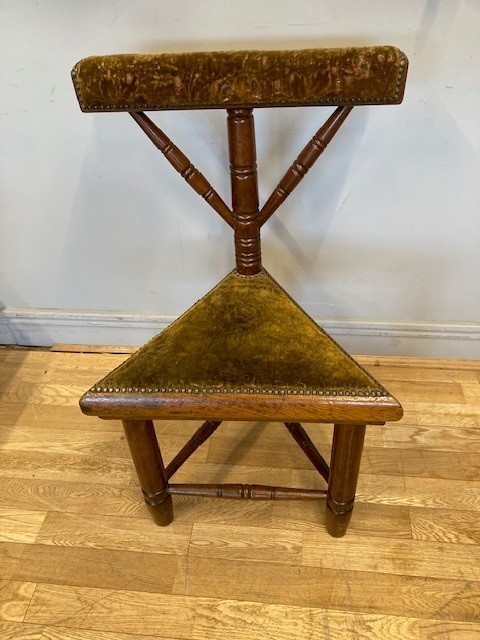 A 19th century mahogany ecclesiastical prayer chair/ Prie Dieu corner seat, having original