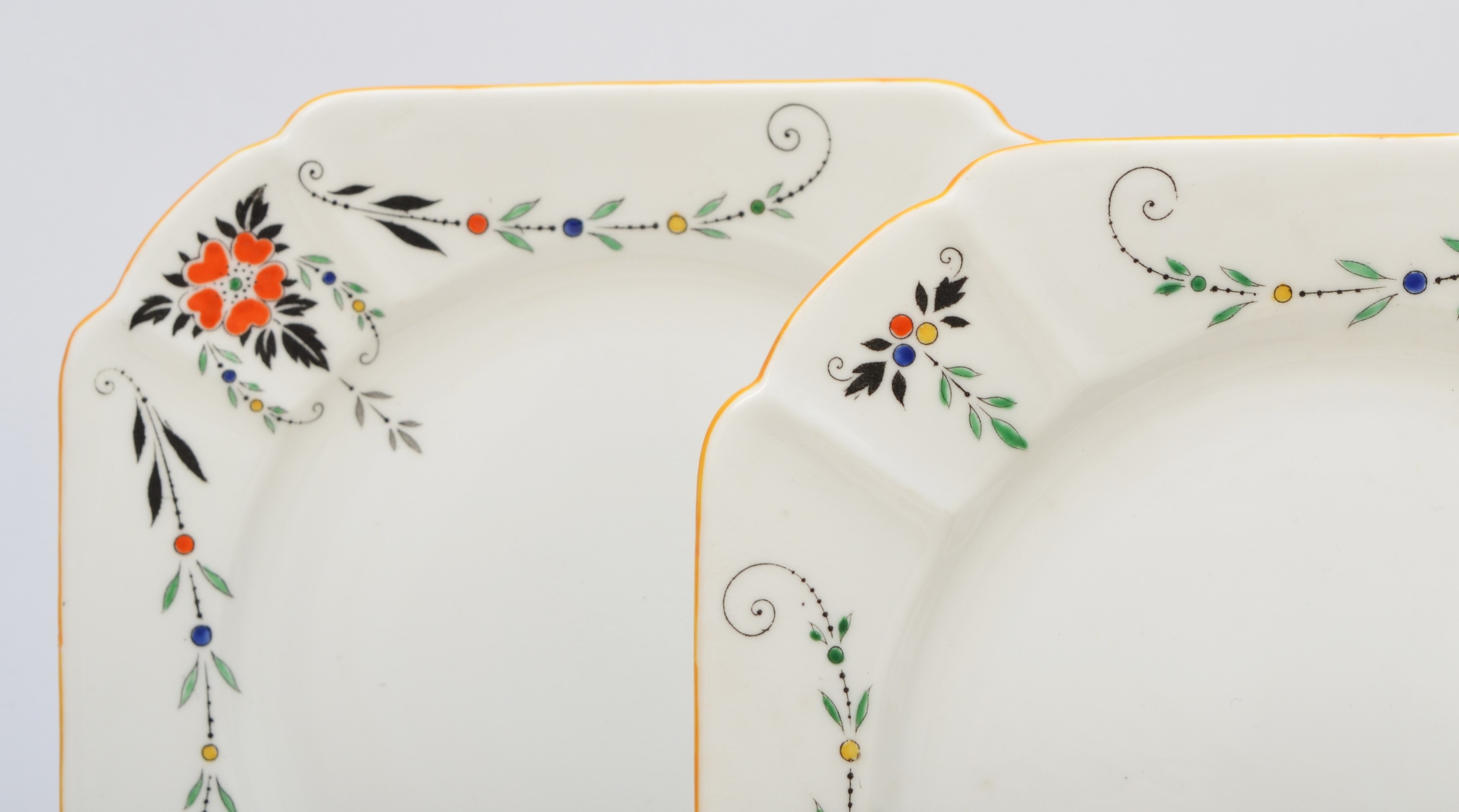 A Shelly tea set, consisting of six cups with saucers, together with six 7 inch side plates, art - Image 3 of 5