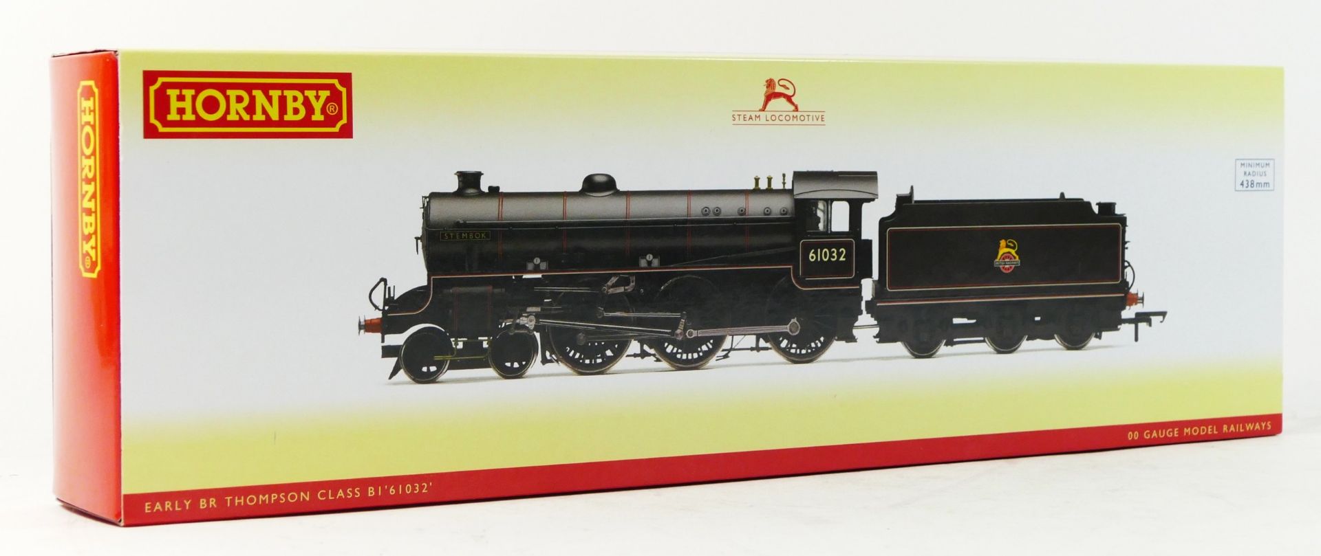 OO gauge, Hornby locomotive with tender (R3451) to include a BR Thompson class BI ‘61032’ loco in BR - Image 3 of 3