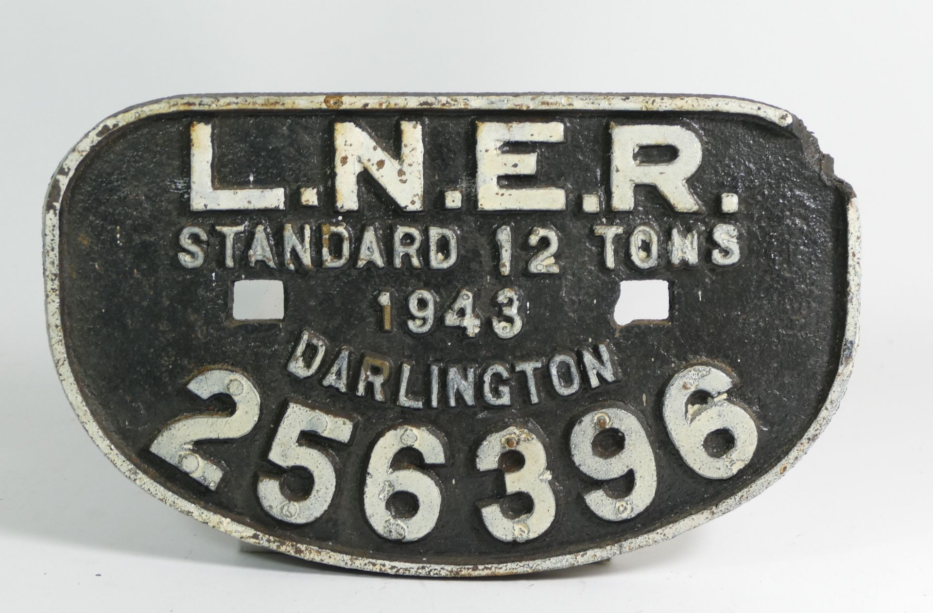 Two wagon plates, 'R.C.&W. Co Ltd Smethwick, Birmingham 1936' and 'L.N.E.R Darlington 1943 12 Tons - Image 2 of 5