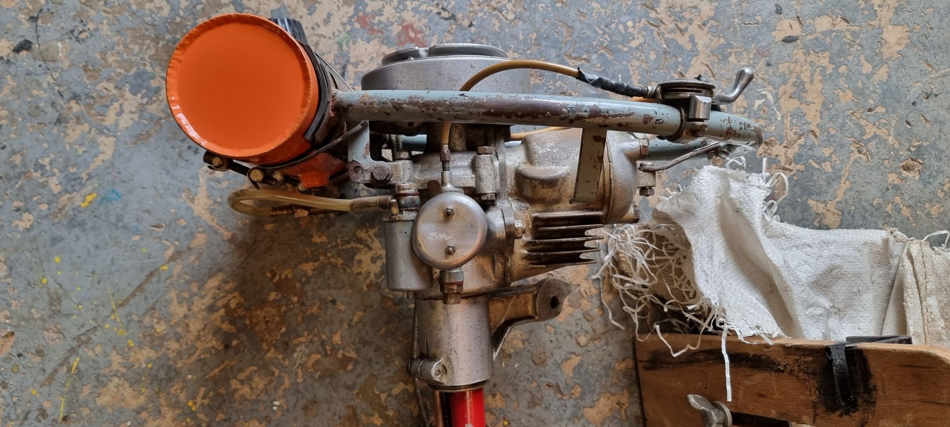 A British Anzani outboard motor, with mounting plate, working when last used. - Image 2 of 3
