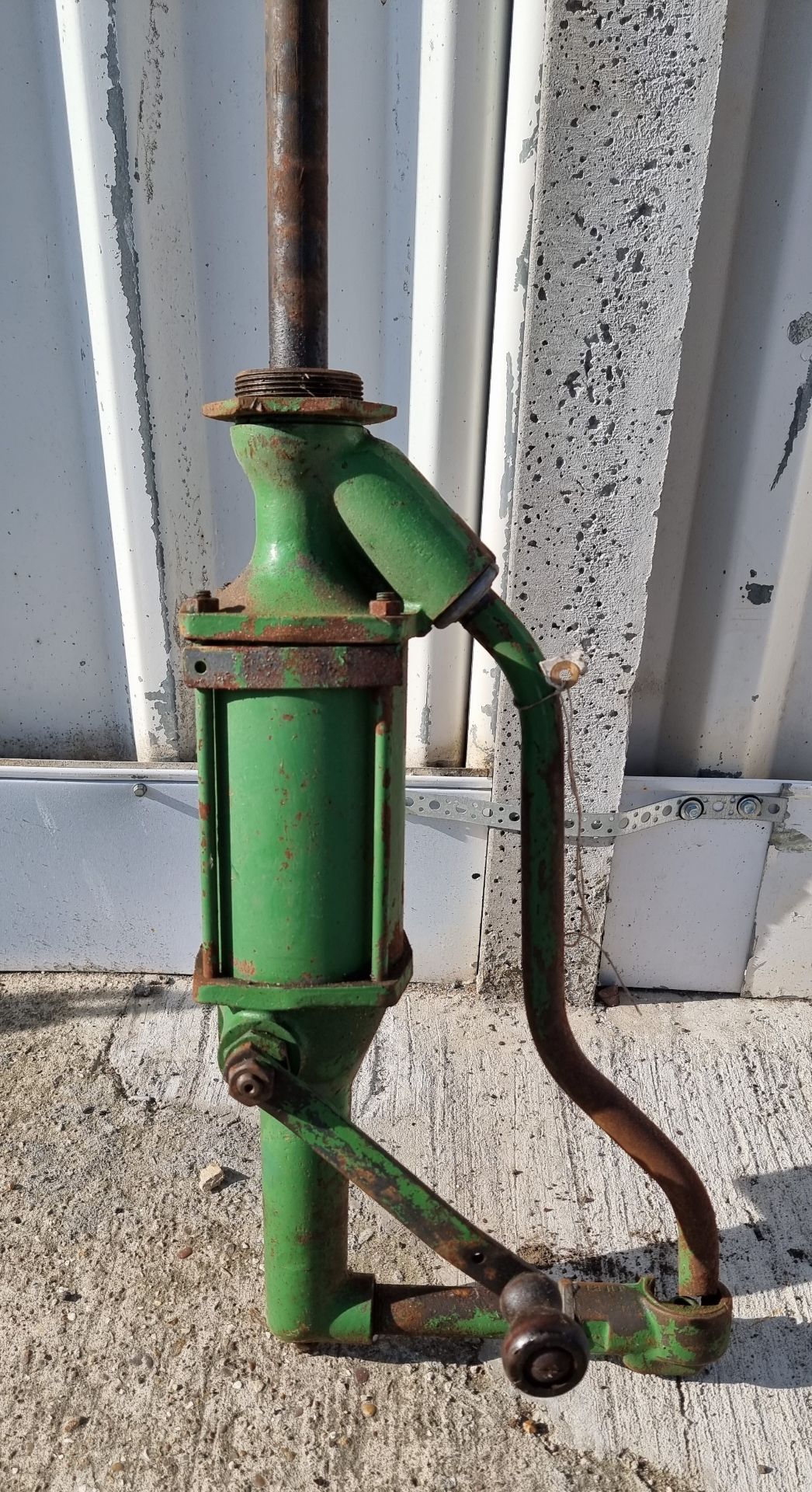 A oil drum hand pump, 135cm