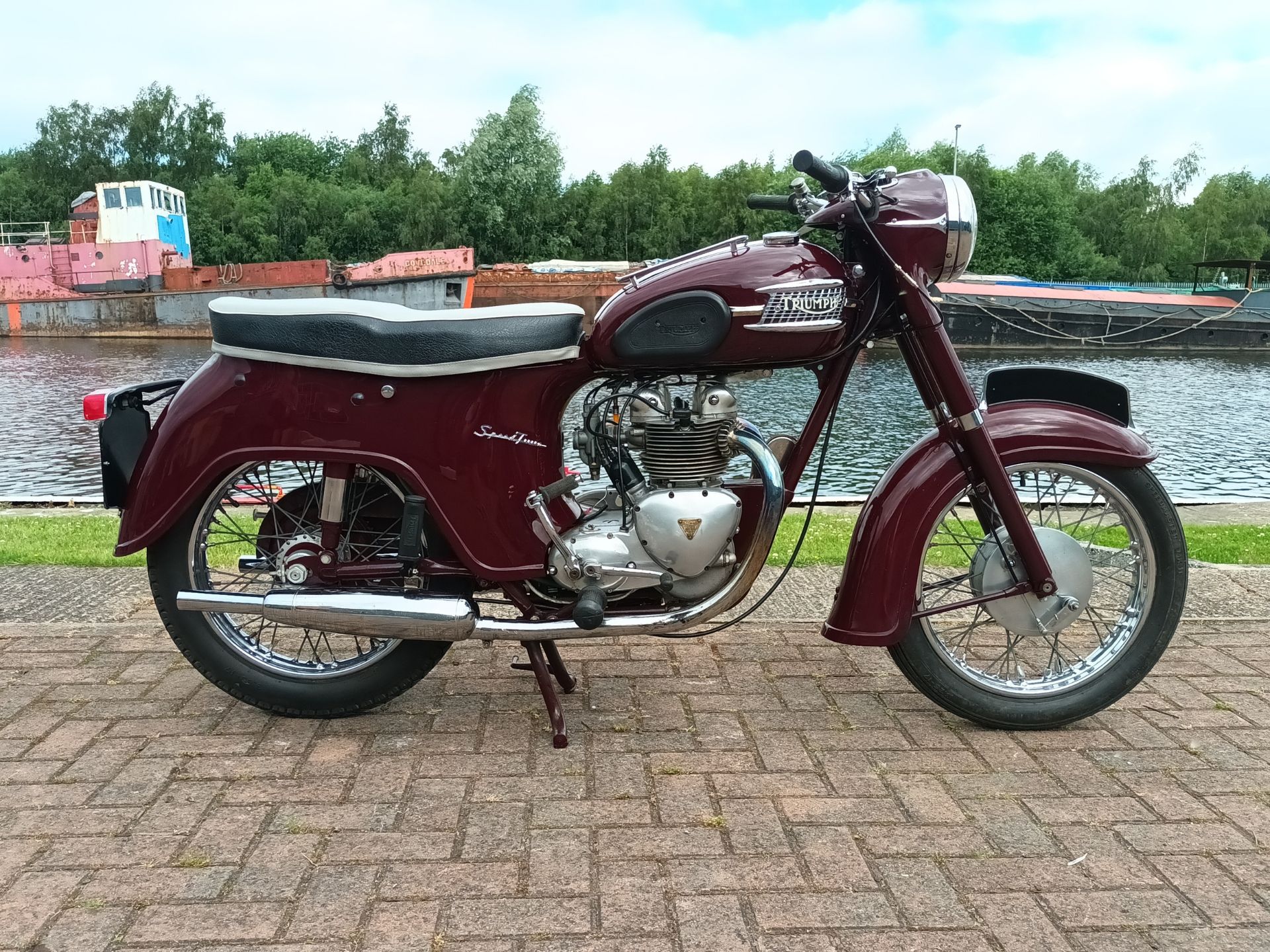 1959 Triumph 5TA Speed Twin, 500cc. Registration number 418 GKE (non transferrable). Frame number