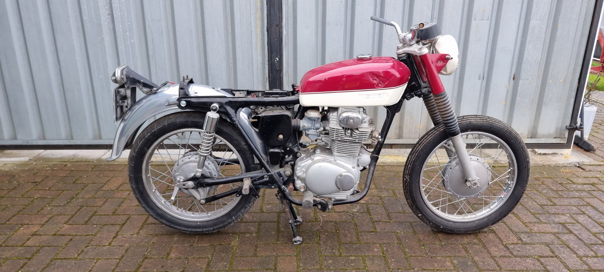 1973 Honda CB250 K4, 249cc, project. Registration number PGL 239L. Frame number CB250 5028152. - Image 2 of 9