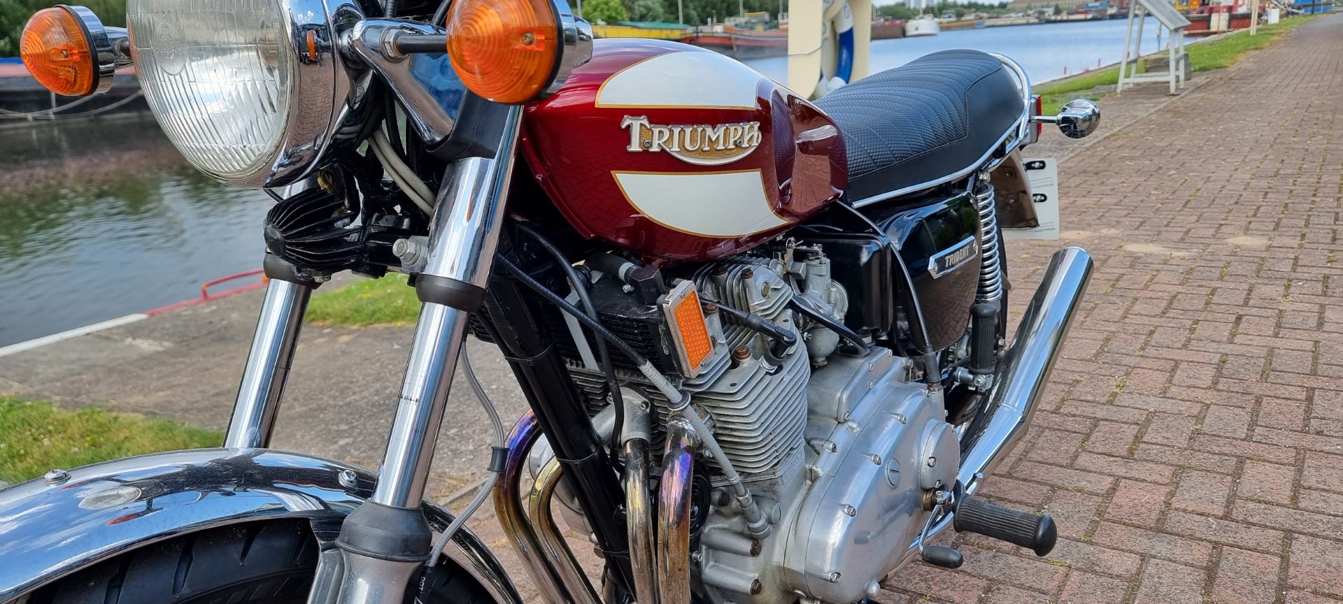 1976 Triumph T160V Trident, 736cc. Registration number OFO 413R. Frame number EK03925. Engine number - Image 12 of 15