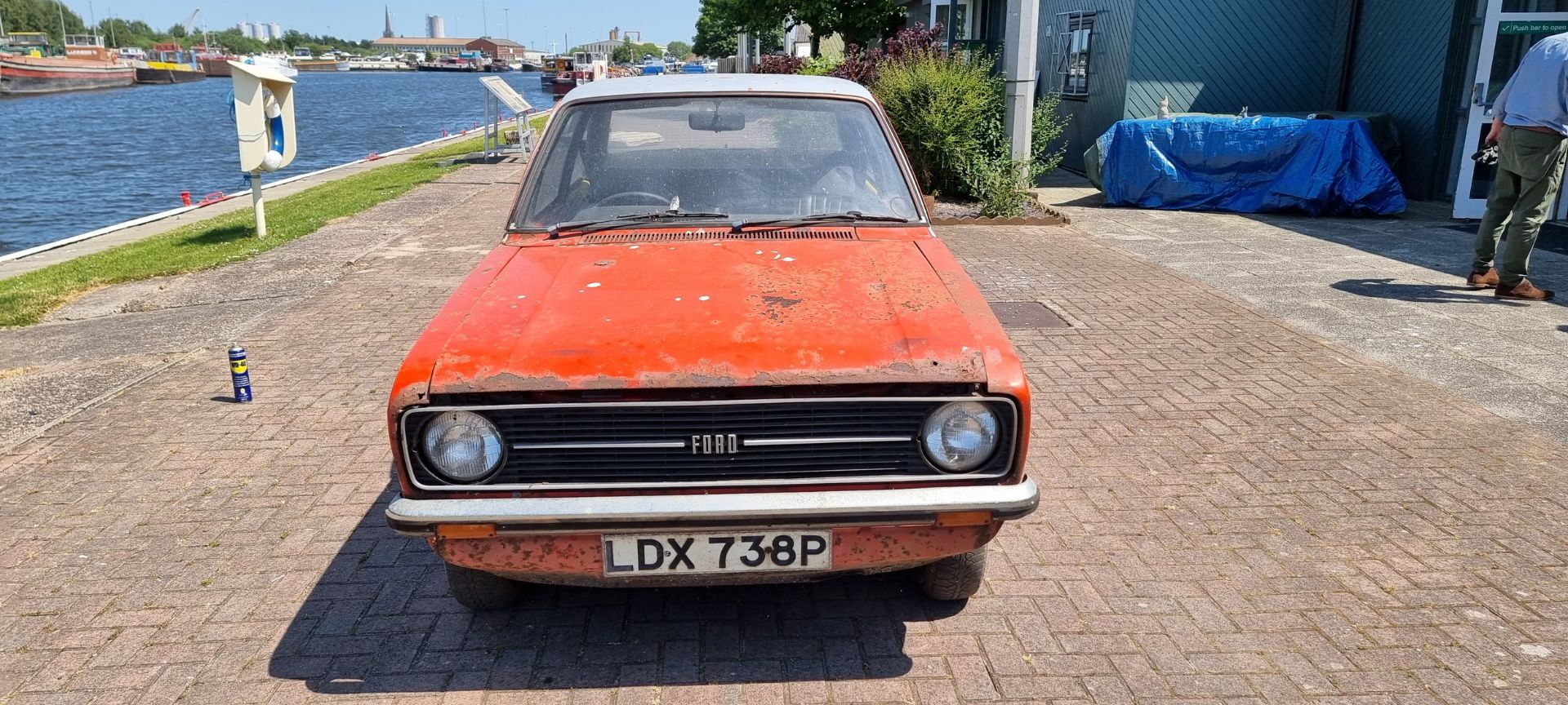 1975 Ford Escort 1.3L, 2 door, 1298cc, project. Registration number LDX 738P. Chassis number - Image 3 of 13