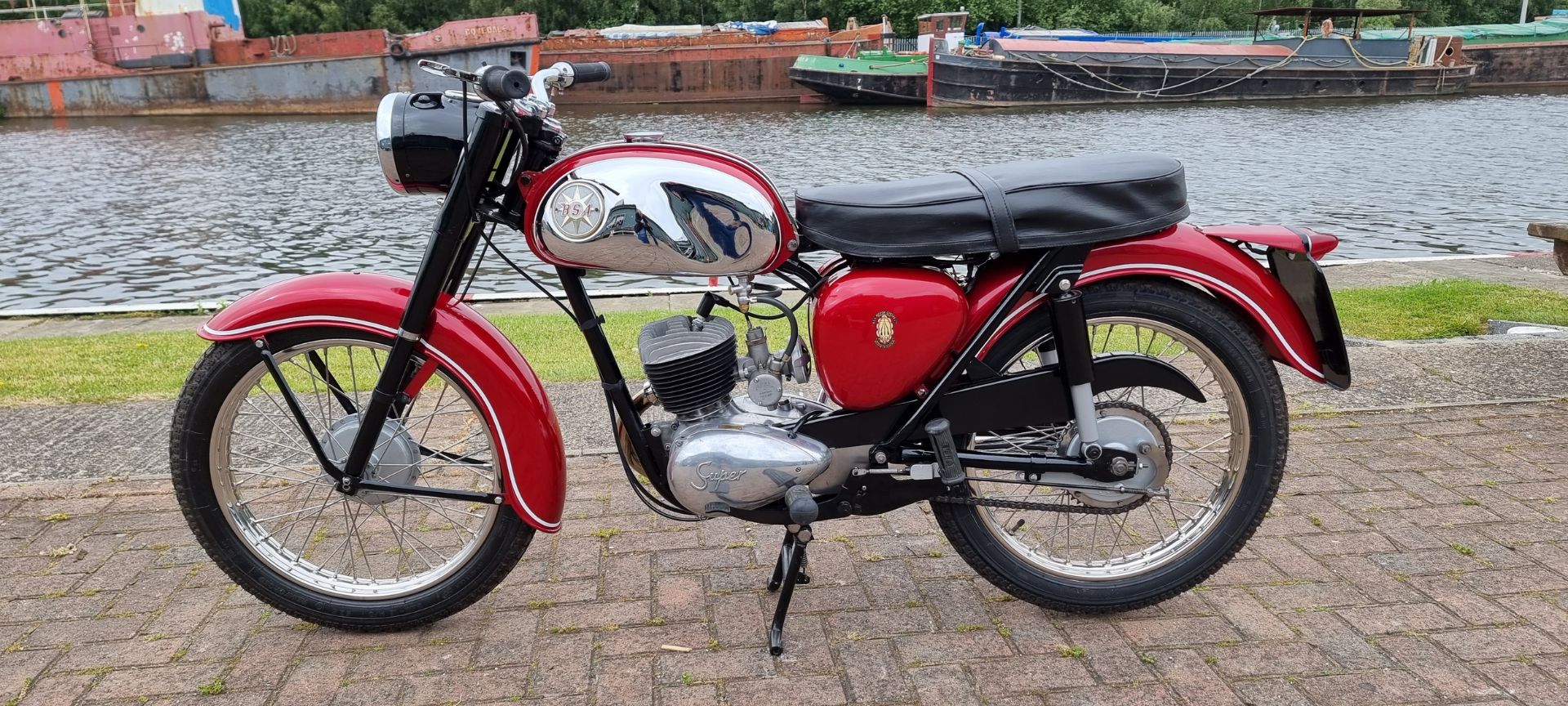 1965 BSA Bantam D7 Super, 175cc. Registration number BJC 224C. Frame number D7 45777. Engine - Image 10 of 12