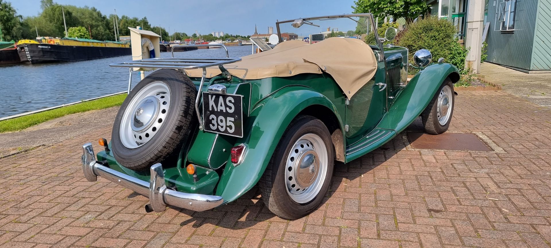 1951 MG TD/C, Mk 2, 1250cc. Registration number KAS 395 (non transferrable). Chassis number TD/ - Image 4 of 20