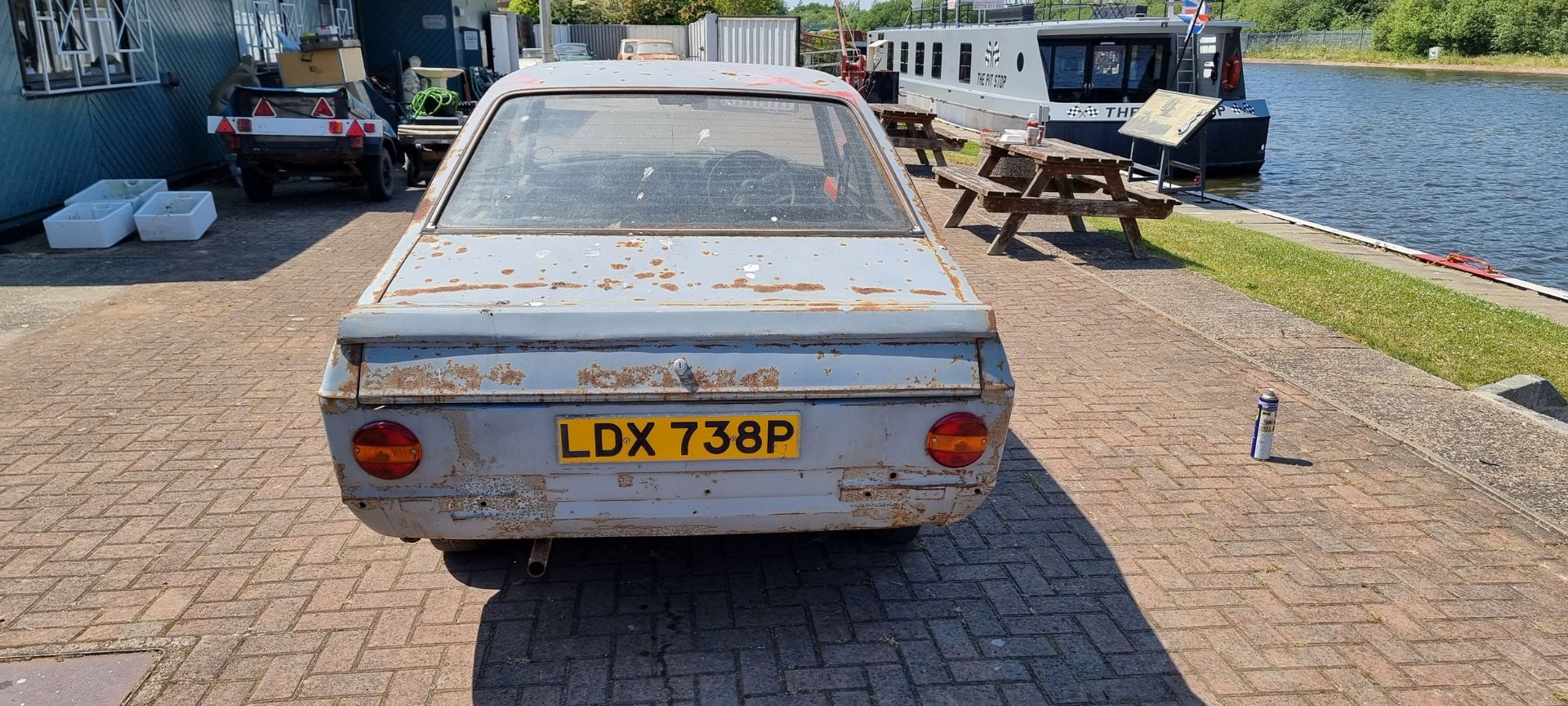 1975 Ford Escort 1.3L, 2 door, 1298cc, project. Registration number LDX 738P. Chassis number - Image 6 of 13
