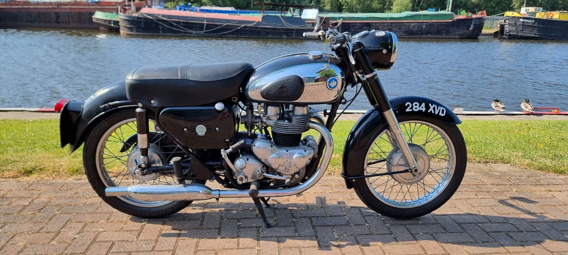 1962 AJS Model 31, 646cc. Registration number 284 XVD (non transferable). Frame number A71477,