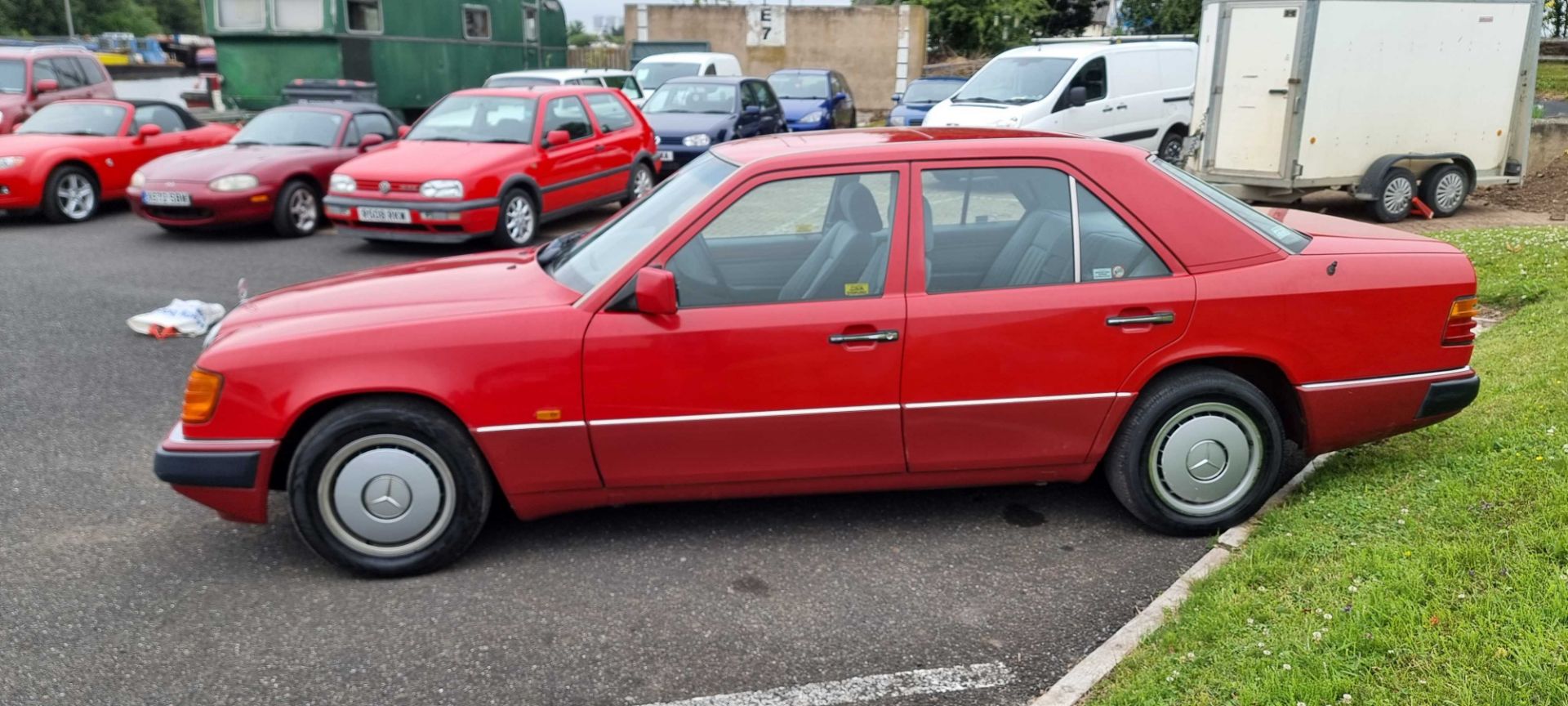 1991 Mercedes Benz W124, 1997cc. Registration number J661 NFR. VIN number WDB124 0212B 738362. - Image 5 of 13