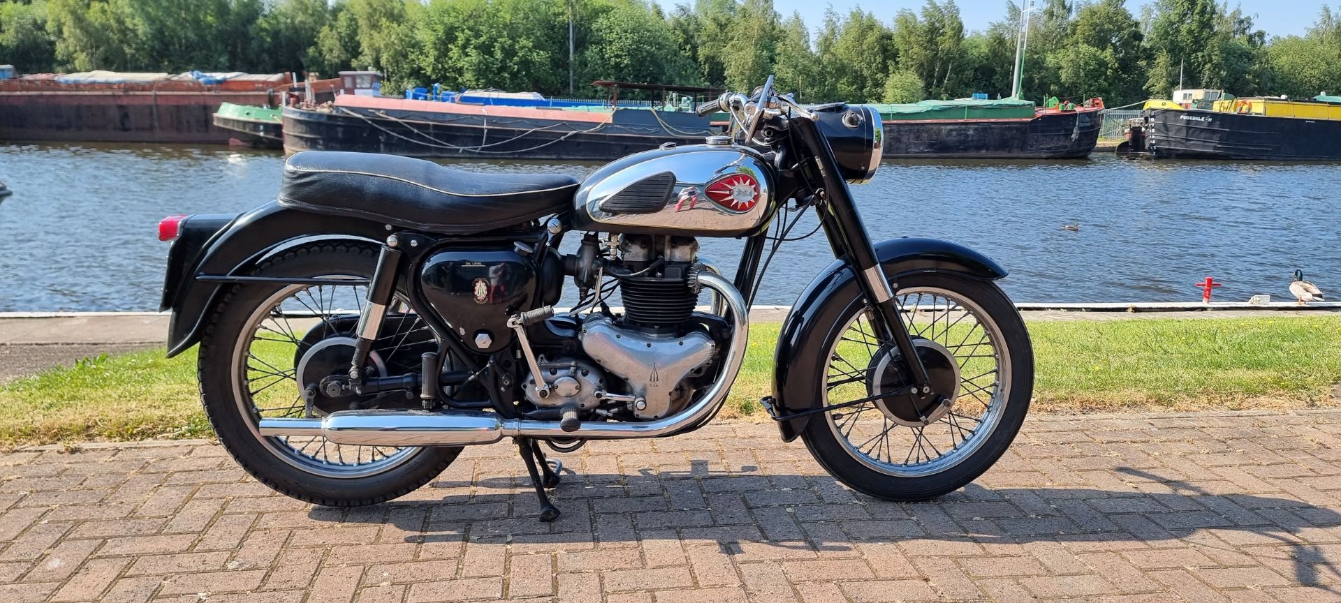 1960 BSA A10, Golden Flash, 650cc. Registration number 579 YUW (non transferrable). Frame number