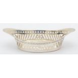 A silver oval pierced basket, Sheffield 1896, 16 x 7cm, 65gm