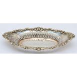 An electroplated oval trinket dish, 17 x 9cm