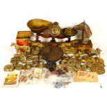 A collection of brass and silver plated wares, to include horse brasses, scales & weights, tankards,