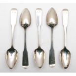 Scottish provincial; a Georgian silver set of five fiddle pattern tea spoons, by David Gray,