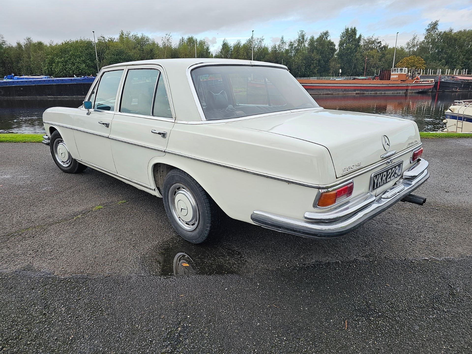 1971 Mercedes Benz W108 280SE, 2,778cc, automatic. Registration number YKR 223J. Chassis number - Image 6 of 24