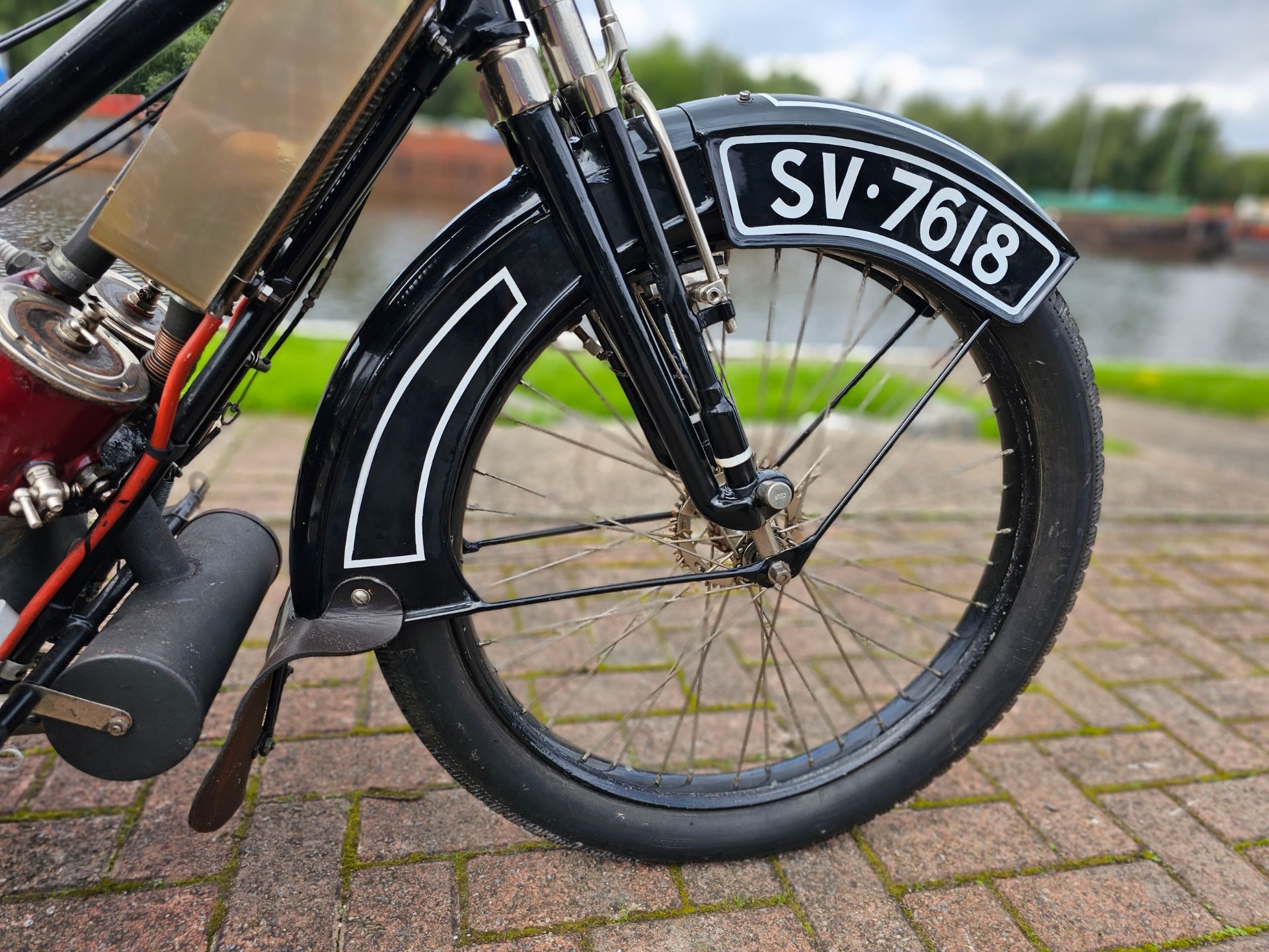 1914 Scott, 532cc. Registration number SV 7618 (non transferrable). Frame number 657. Engine - Image 7 of 23