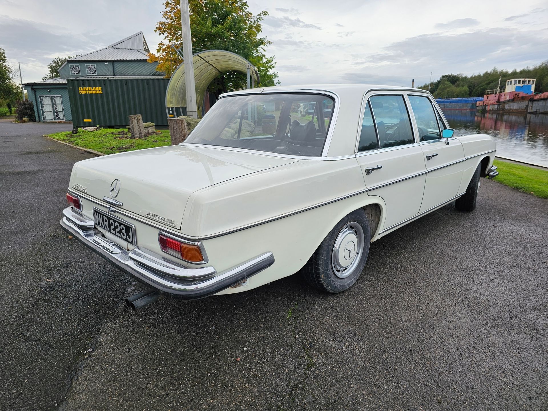 1971 Mercedes Benz W108 280SE, 2,778cc, automatic. Registration number YKR 223J. Chassis number - Image 7 of 24
