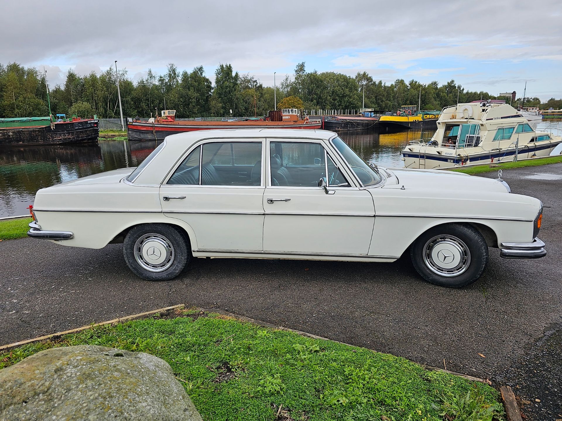 1971 Mercedes Benz W108 280SE, 2,778cc, automatic. Registration number YKR 223J. Chassis number - Image 4 of 24